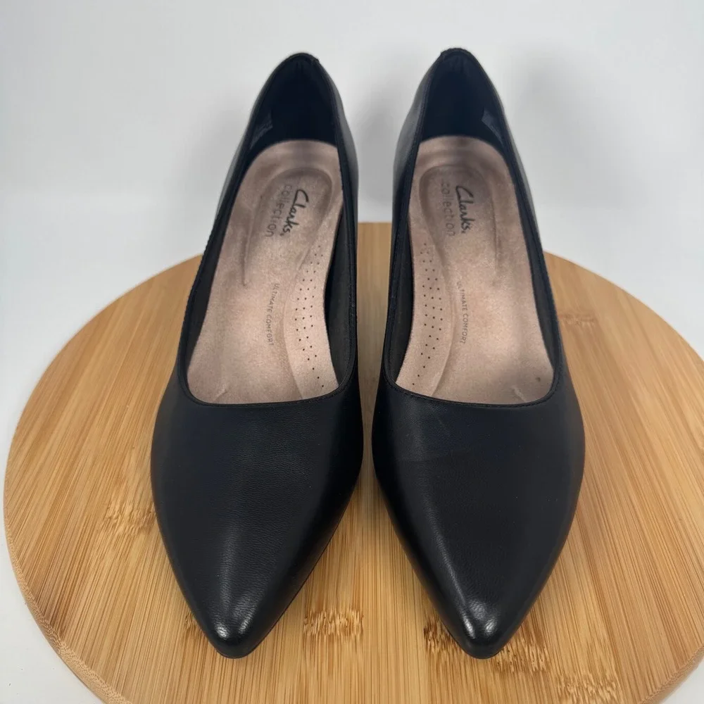 Clarks Black Leather Pointed Toe Kitten Heel Pumps Womens Size 9.5M | Work